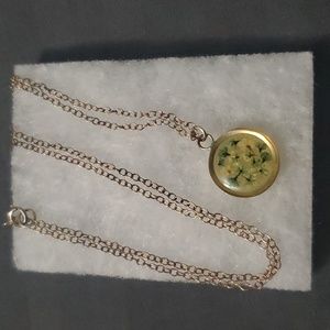 Blue and white pressed flower gold necklace